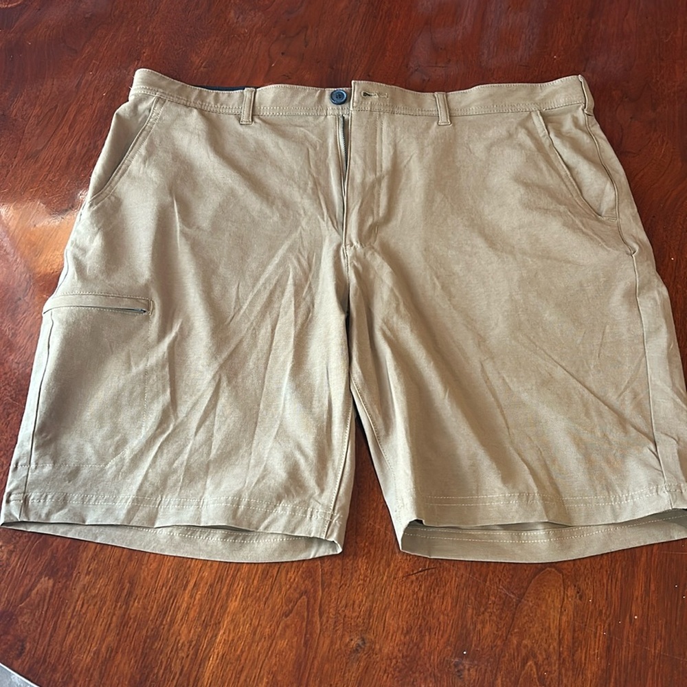 Men’s Sonoma Flat Front Khaki Shorts size 40